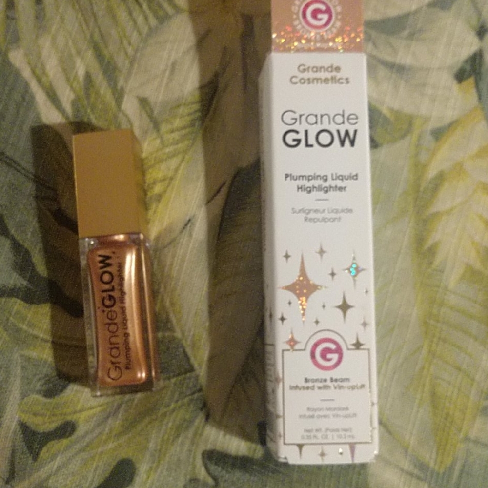Grande Glow Highlighter